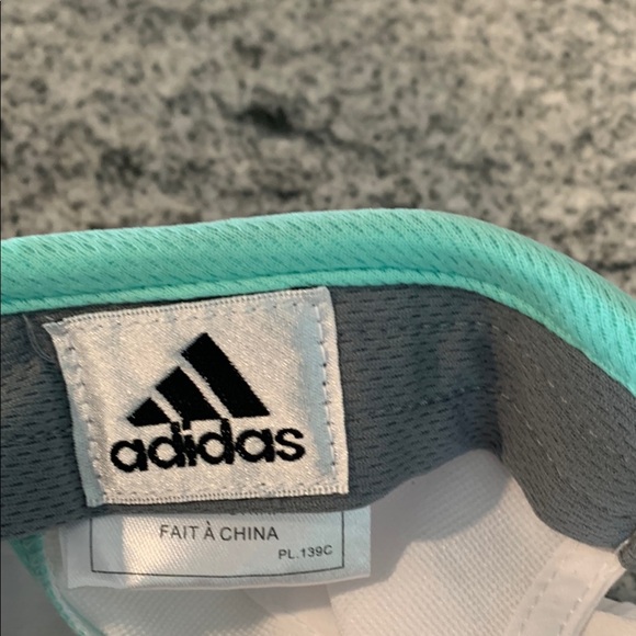Adidas White and Green Sports Cap - Picture 6 of 9